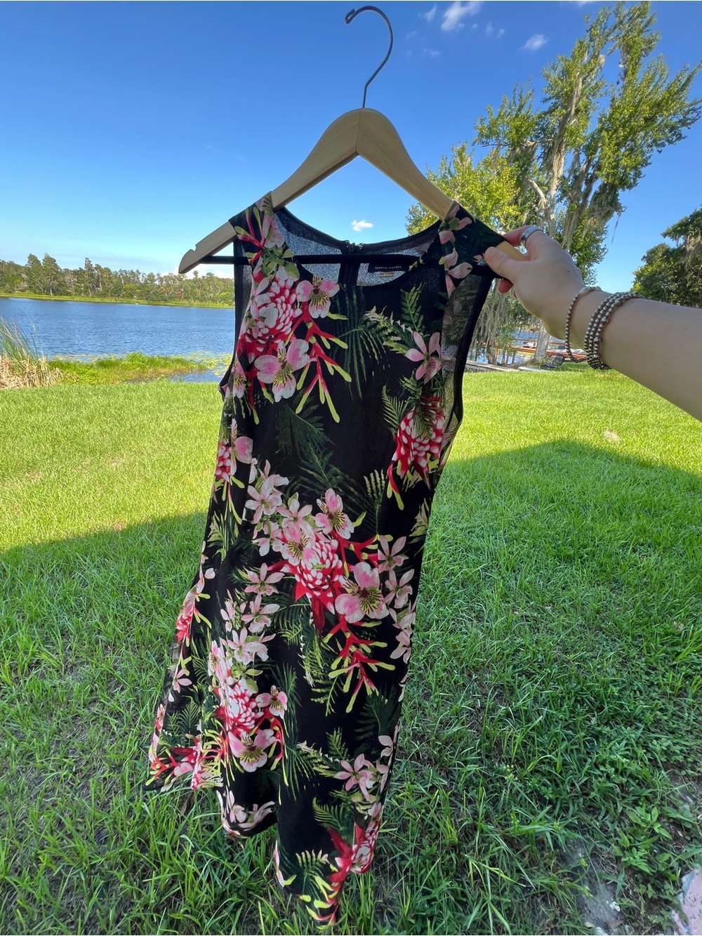 Tommy Hilfiger Black Floral Flowy Chiffon Handkerchief Hem Sleeveless Dress